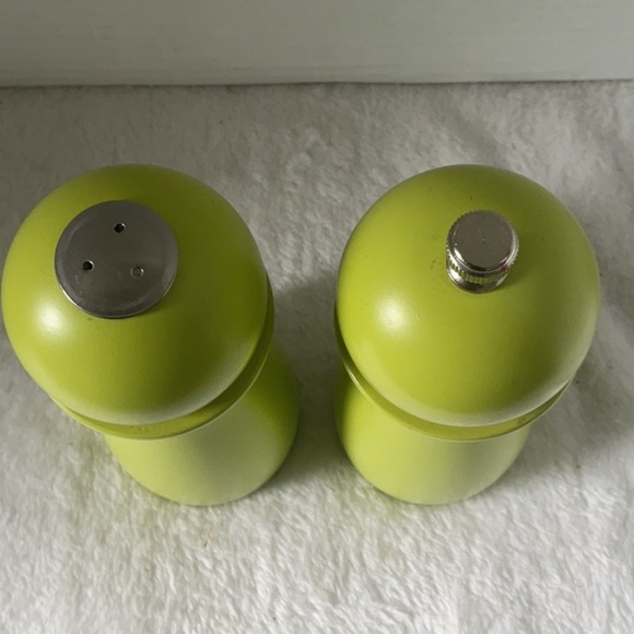 Green Salt and Pepper Grinder Set - Picture 2 of 3
